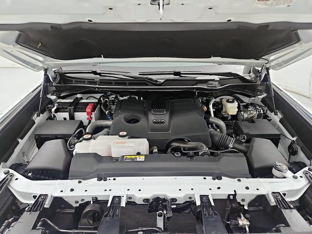 Photo of 2024 White Toyota Tundra