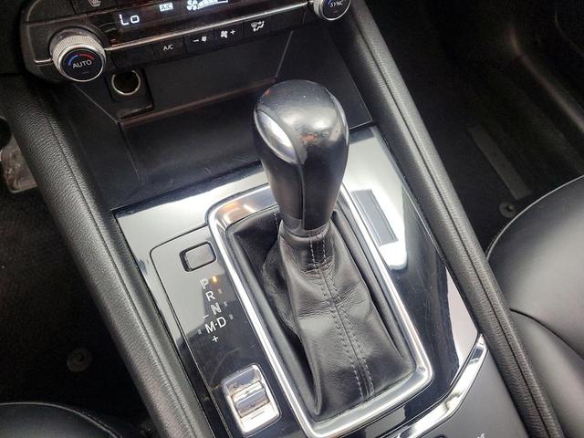 Photo of 2019 White Mazda CX-5