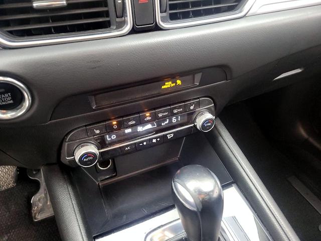 Photo of 2019 White Mazda CX-5