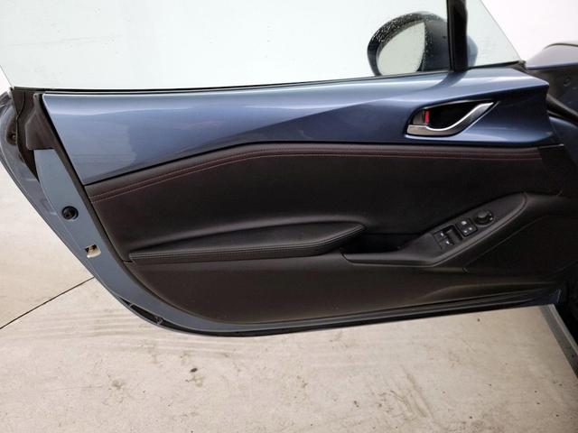 Photo of 2016 Blue Mazda MX-5 Miata