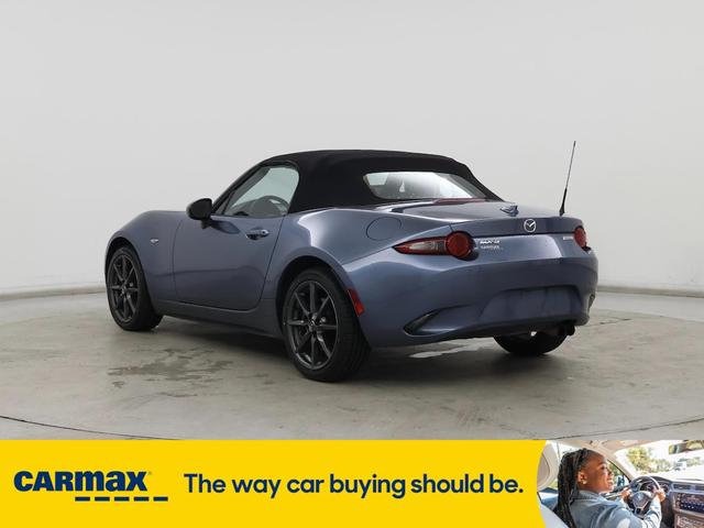 Photo of 2016 Blue Mazda MX-5 Miata
