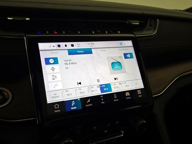 Photo of 2022 Red Jeep Grand Cherokee 4xe