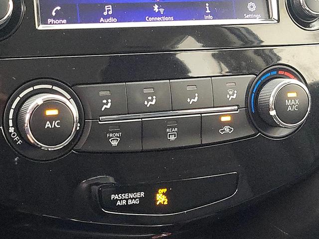 Photo of 2018 Gray Nissan Rogue