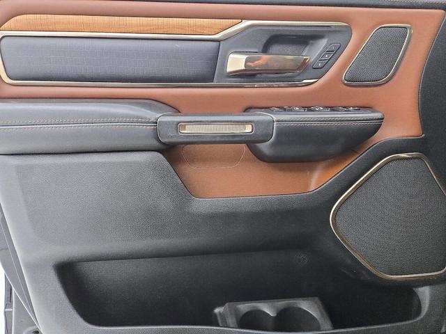 Photo of 2021 Black RAM 1500