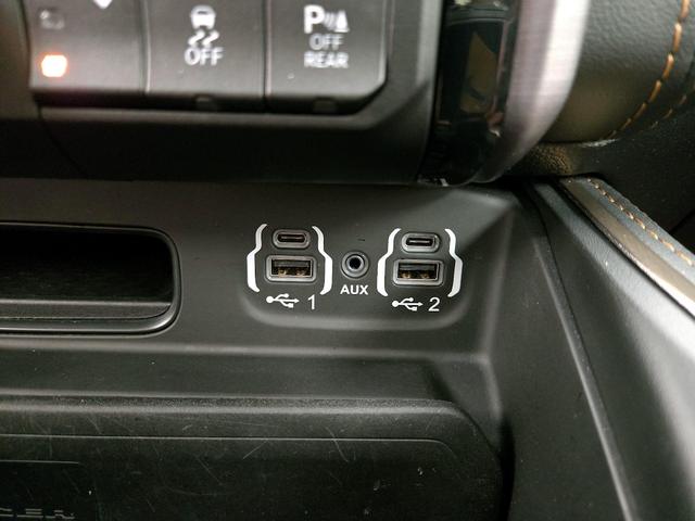 Photo of 2021 Black RAM 1500