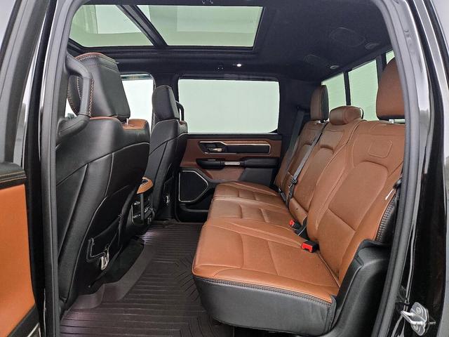 Photo of 2021 Black RAM 1500
