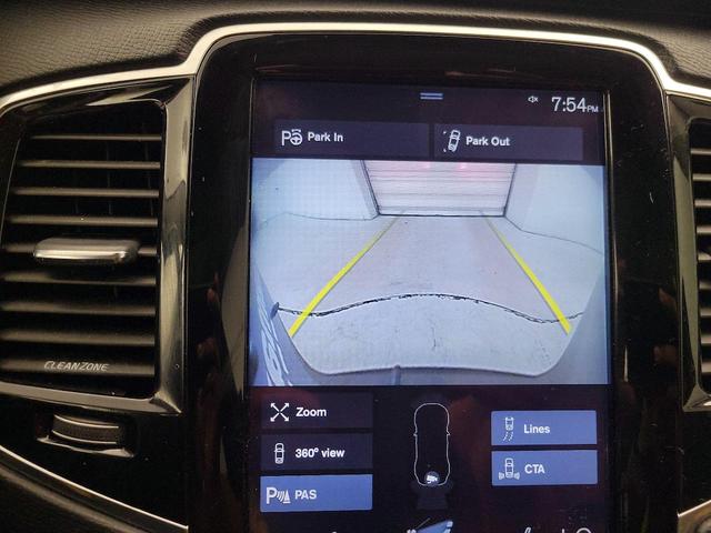 Photo of 2016 Black Volvo XC90
