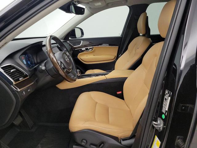 Photo of 2016 Black Volvo XC90