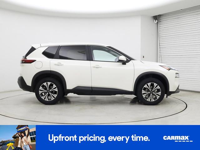 Photo of 2023 White Nissan Rogue