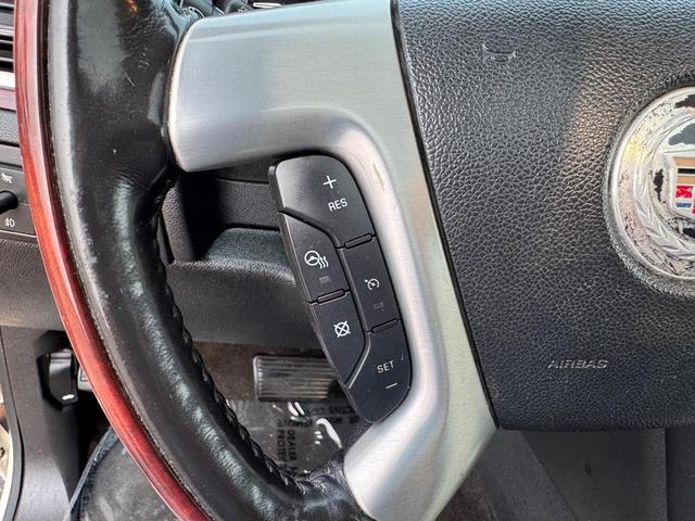 Photo of 2008 White Cadillac Escalade EXT