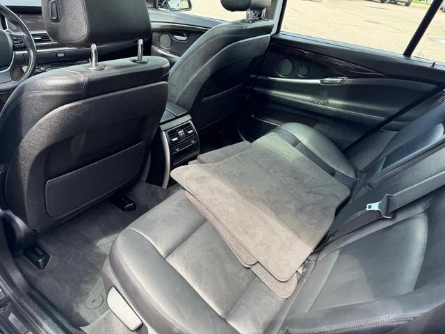 Photo of 2017 Black BMW 535 Gran Turismo