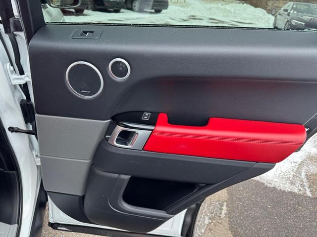 Photo of 2016 Fuji White Land Rover Range Rover Sport