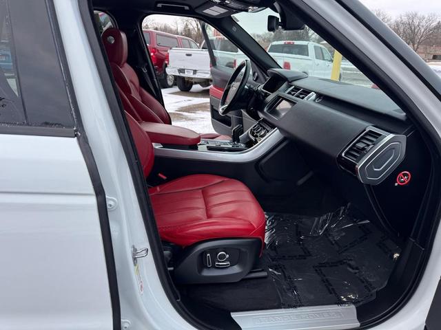Photo of 2016 Fuji White Land Rover Range Rover Sport