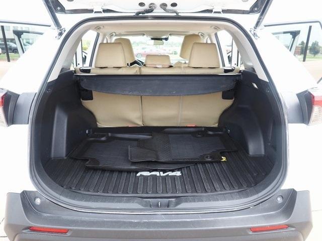 Photo of 2023 Ice Toyota RAV4 Hybrid