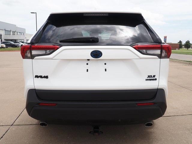 Photo of 2023 Ice Toyota RAV4 Hybrid