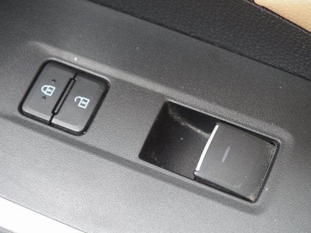 Photo of 2023 Ice Toyota RAV4 Hybrid