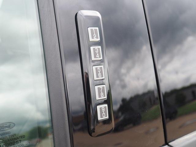 Photo of 2022 Agate Black Metallic Ford F-150