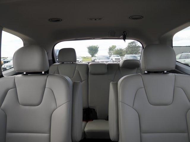 Photo of 2023 Midnight Black Kia Telluride