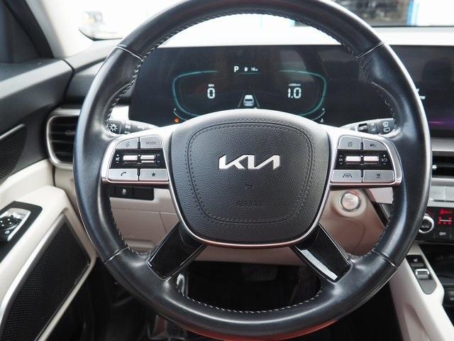 Photo of 2023 Midnight Black Kia Telluride