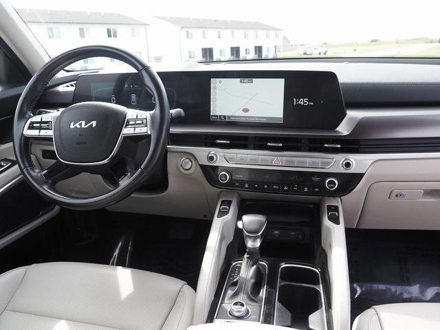 Photo of 2023 Midnight Black Kia Telluride