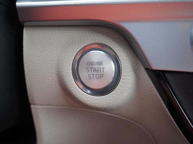 Photo of 2023 Midnight Black Kia Telluride