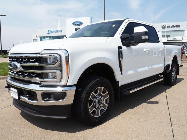 Photo of 2023 Oxford White Ford F-250