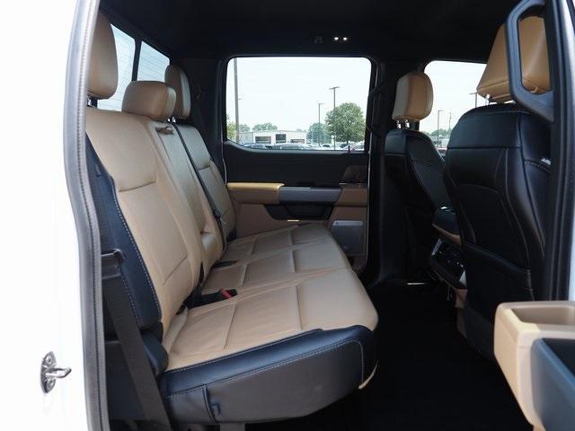 Photo of 2023 Oxford White Ford F-250