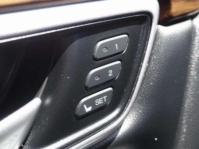 Photo of 2017 Crystal Black Pearl Honda CR-V