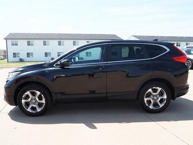 Photo of 2017 Crystal Black Pearl Honda CR-V