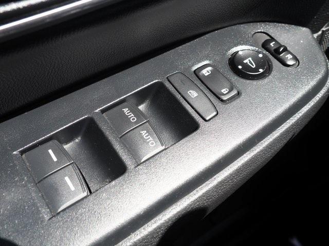Photo of 2017 Crystal Black Pearl Honda CR-V