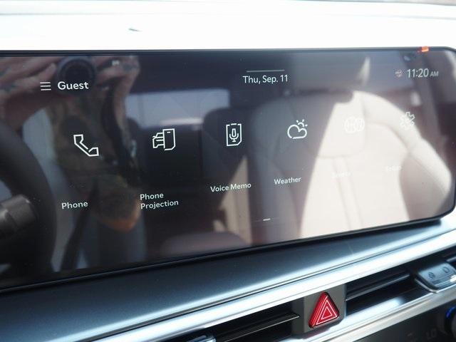 Photo of 2025 Snow White Pearl Kia Sorento Hybrid