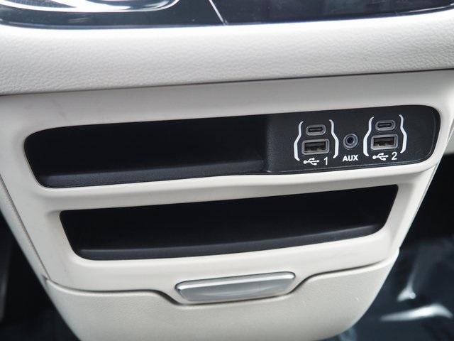 Photo of 2021 Granite Crystal Clearcoat Metallic Chrysler Pacifica