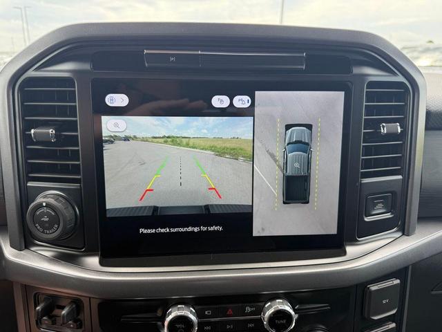 Photo of 2025 White Metallic Ford F-150