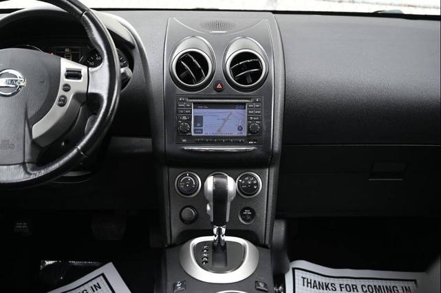 Photo of 2013 Gray Nissan Rogue