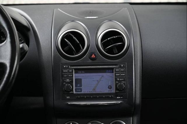 Photo of 2013 Gray Nissan Rogue