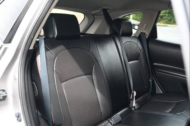 Photo of 2013 Gray Nissan Rogue