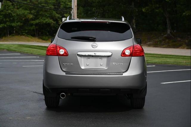 Photo of 2013 Gray Nissan Rogue
