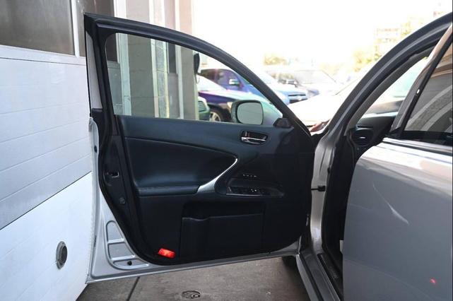 Photo of 2010 Silver Lexus IS 250