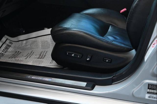 Photo of 2010 Silver Lexus IS 250