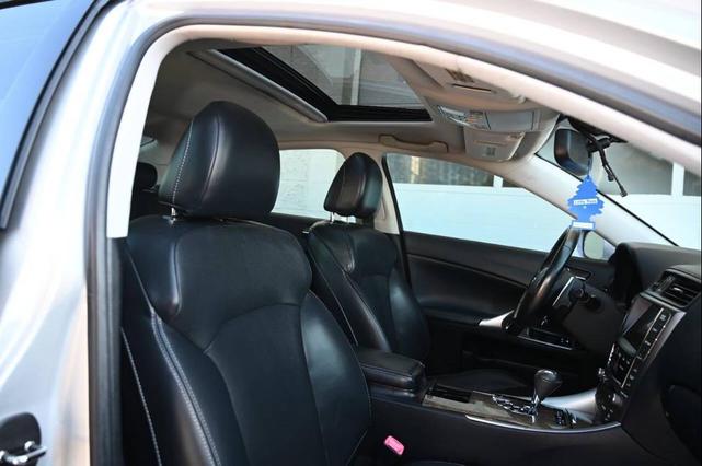 Photo of 2010 Silver Lexus IS 250