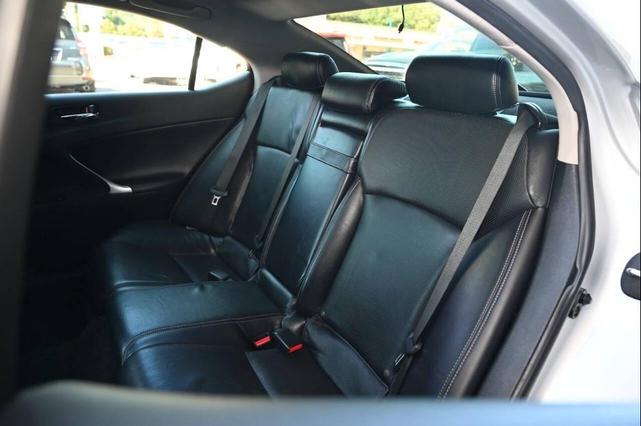 Photo of 2010 Silver Lexus IS 250