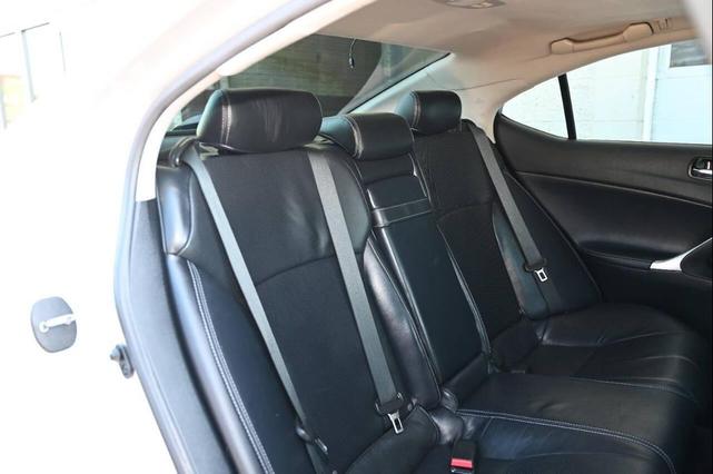 Photo of 2010 Silver Lexus IS 250