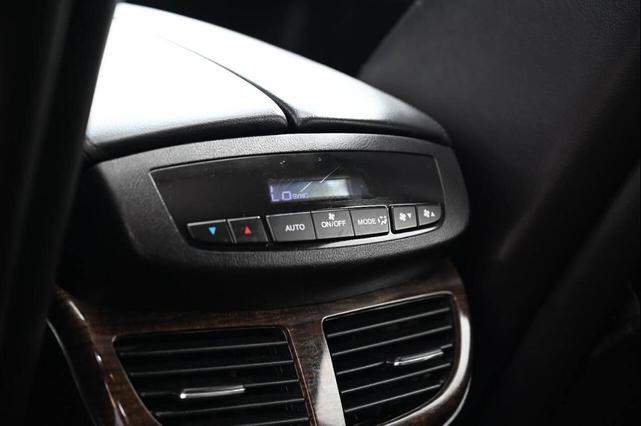 Photo of 2013 Black Acura MDX