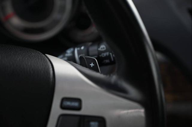 Photo of 2013 Black Acura MDX