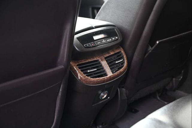 Photo of 2013 Black Acura MDX