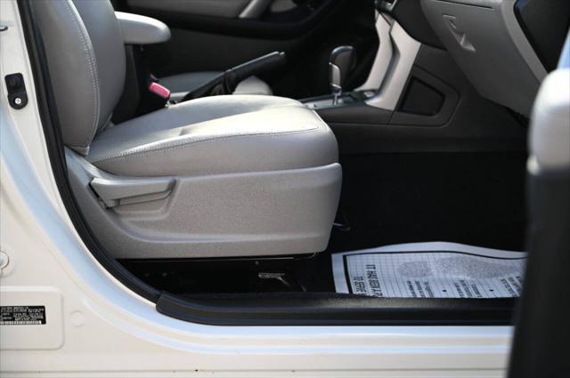 Photo of 2014 White Subaru Forester
