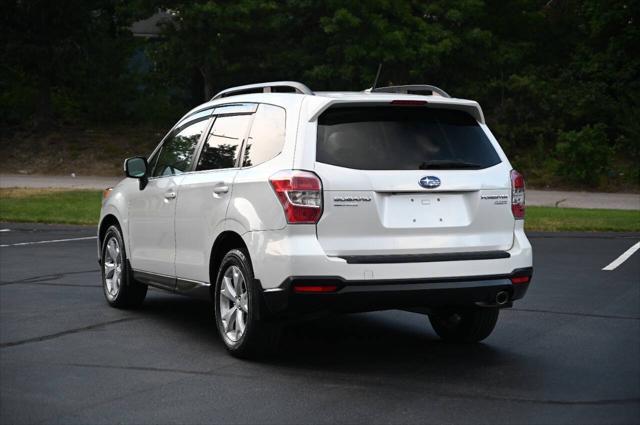Photo of 2014 White Subaru Forester