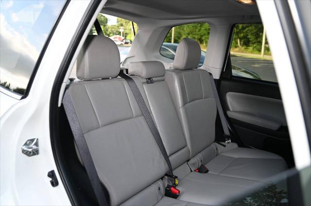 Photo of 2014 White Subaru Forester