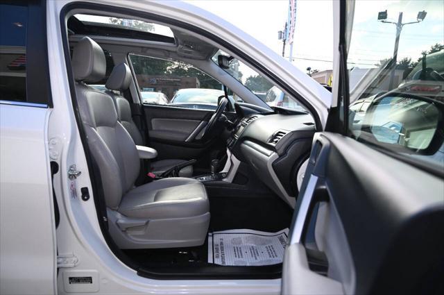 Photo of 2014 White Subaru Forester