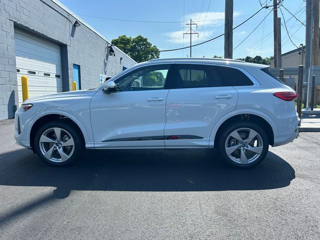 Photo of 2025 Audi Q5